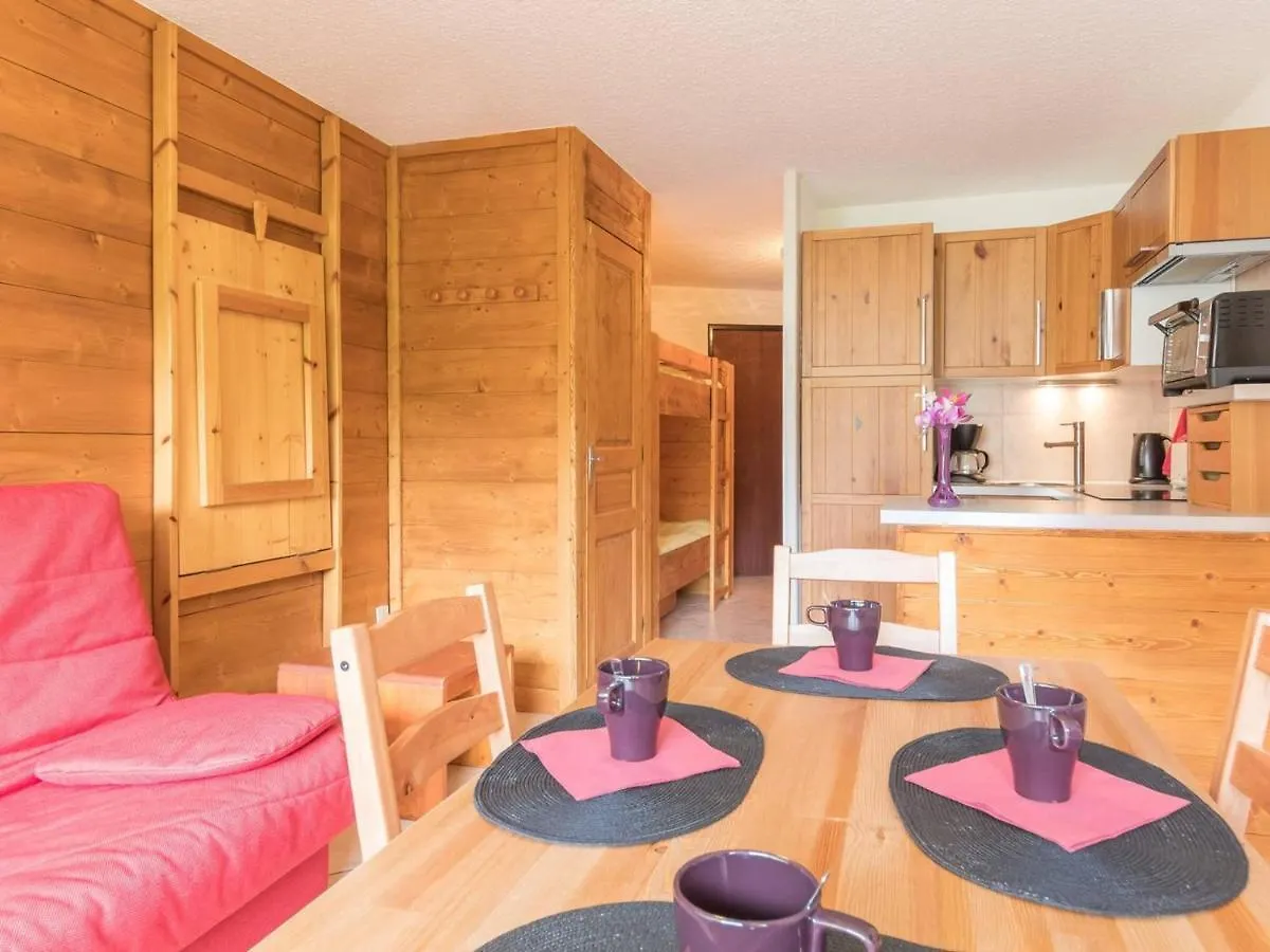 Studio Modernise Pmr, Balcon Sud 4 Pers - Montgenevre - Fr-1-330D-33 Apartment 0*,  France